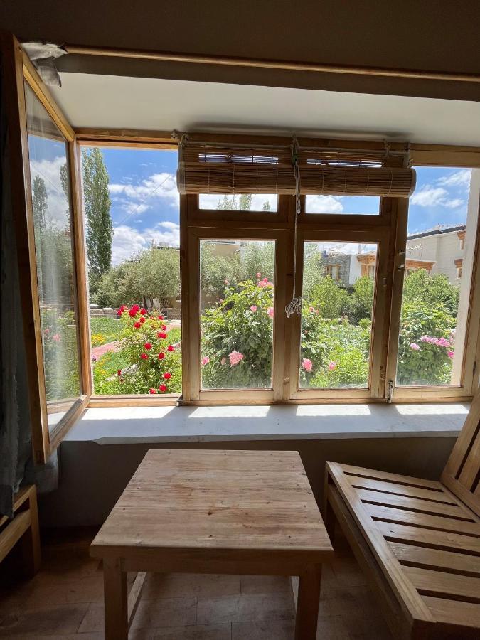 Chakzot Garden House Hotel Leh Luaran gambar